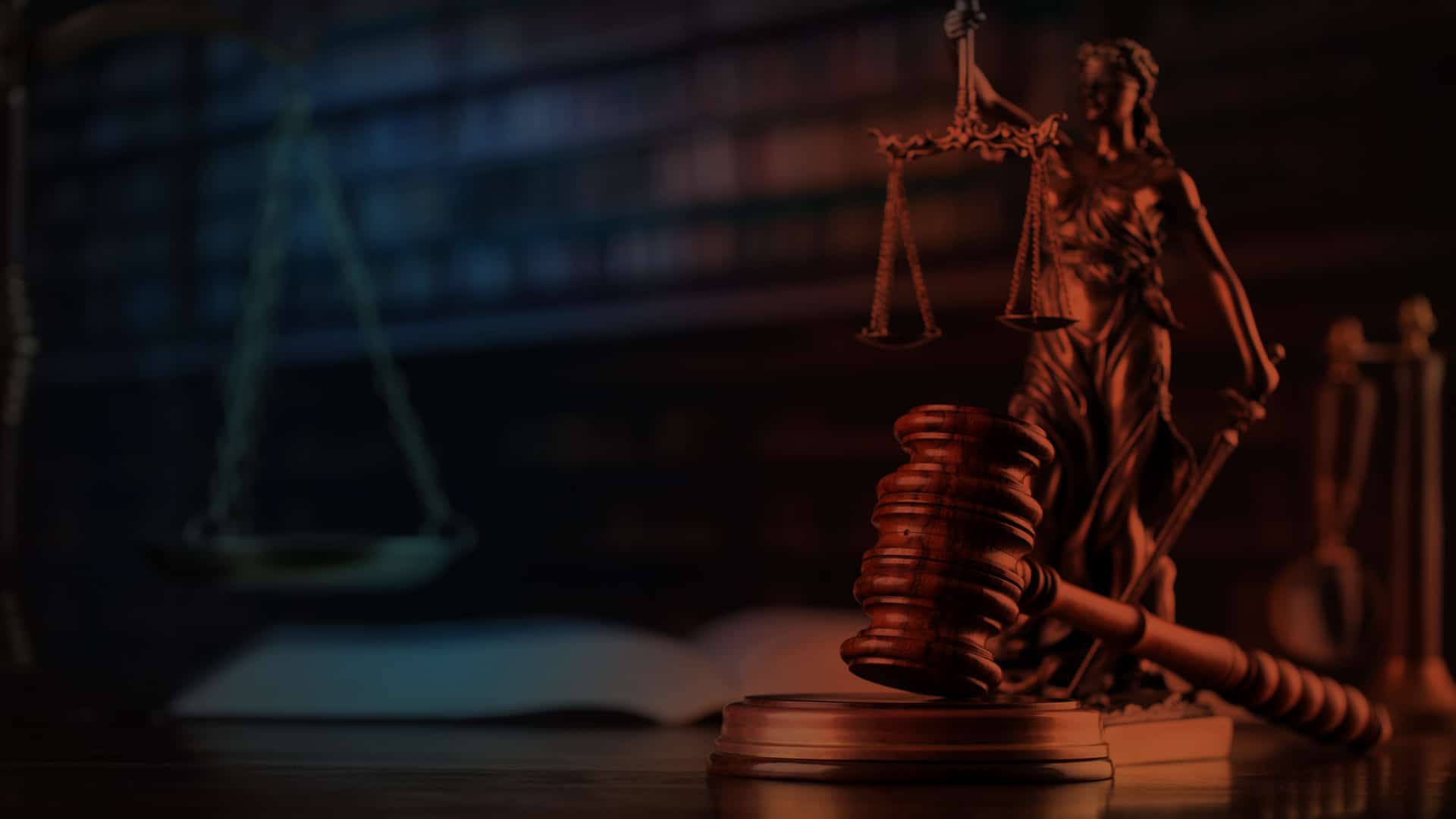 A picture of a gavel and the scales of justice